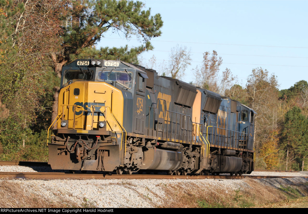 CSX 4754 & 4773 in a siding north of the yard office